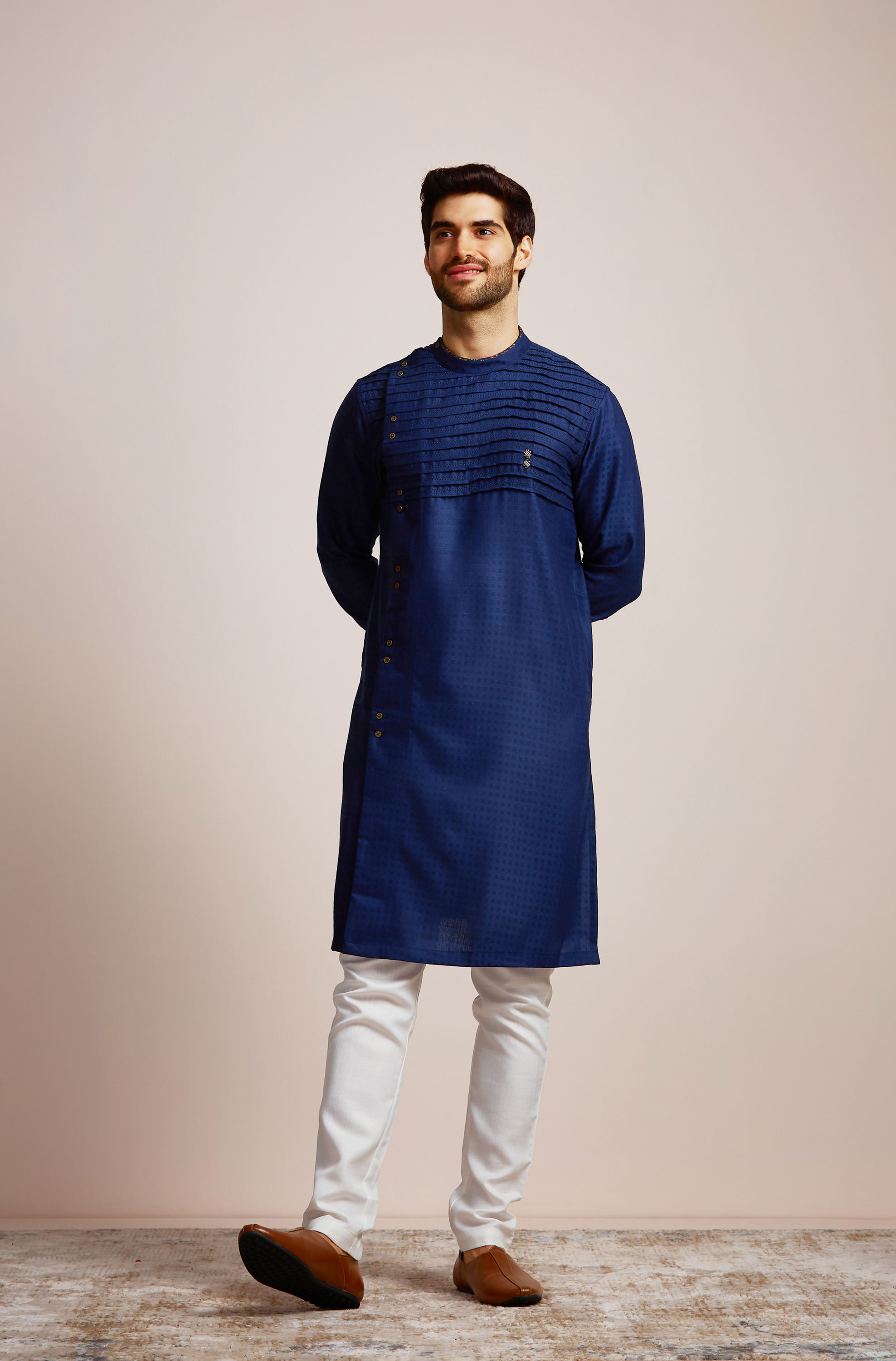 Manyavar Men Sophisticated Blue Chequred Kurta 