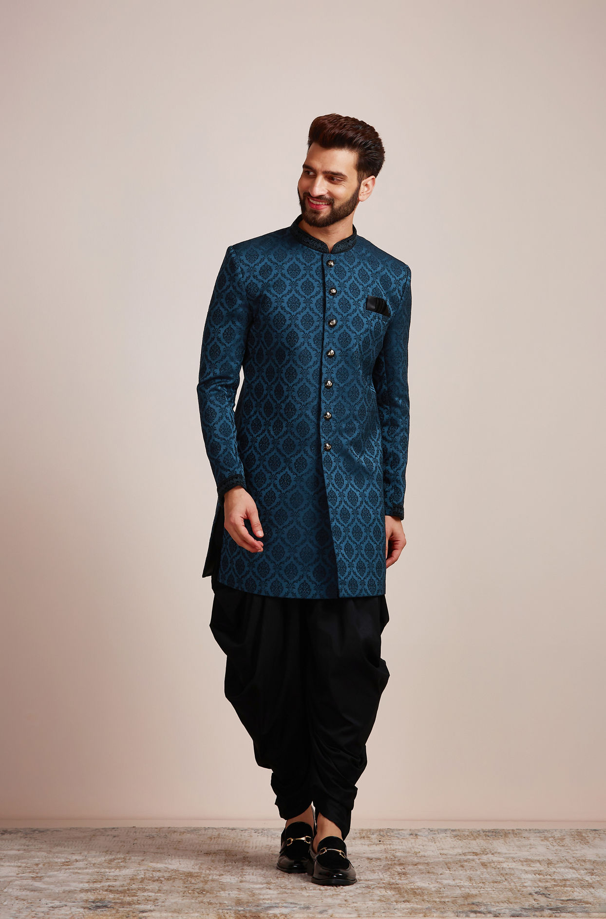 alt message - Manyavar Men Light Green Kurta Set image number 1