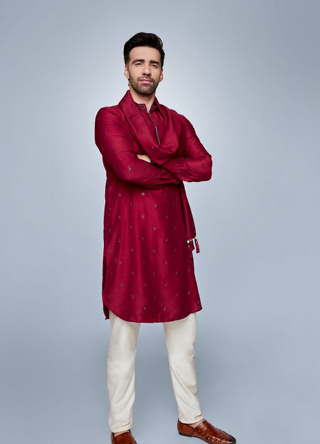 Manyavar Men Maroon Radiance Kurta Set with Dupatta