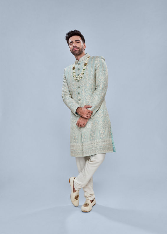 Manyavar Men Graceful Light Grey Sherwani