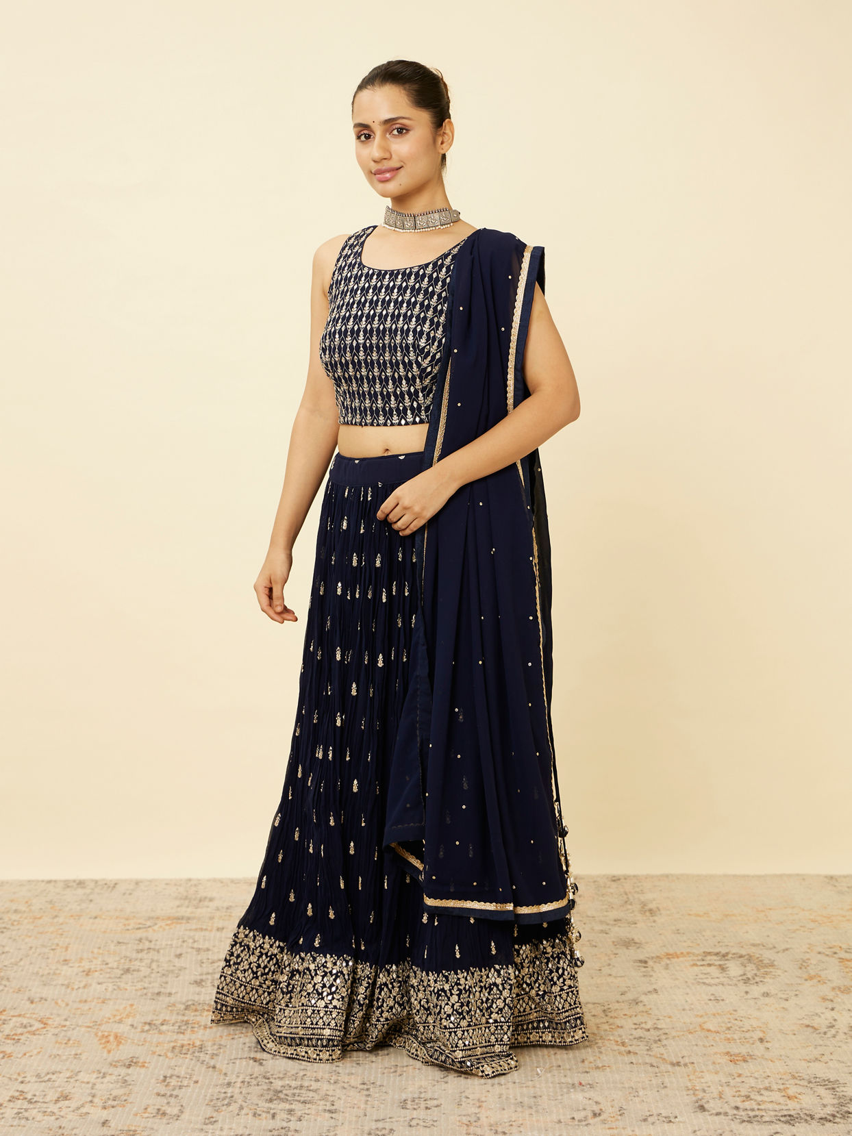 alt message - Mohey Women Indigo Blue Embroidered Lehenga image number 3