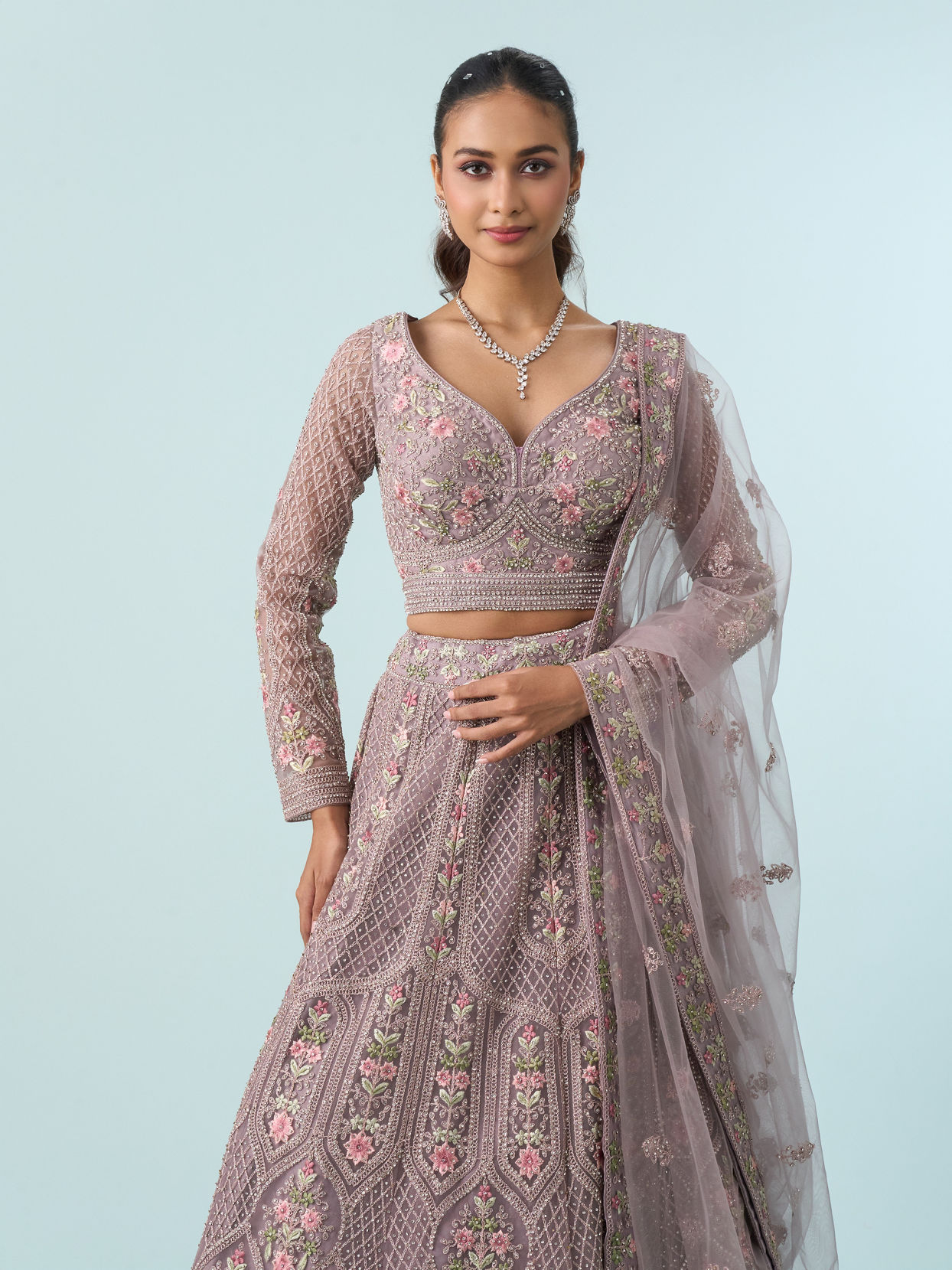 Mohey Women Enthralling Purple Net Lehenga