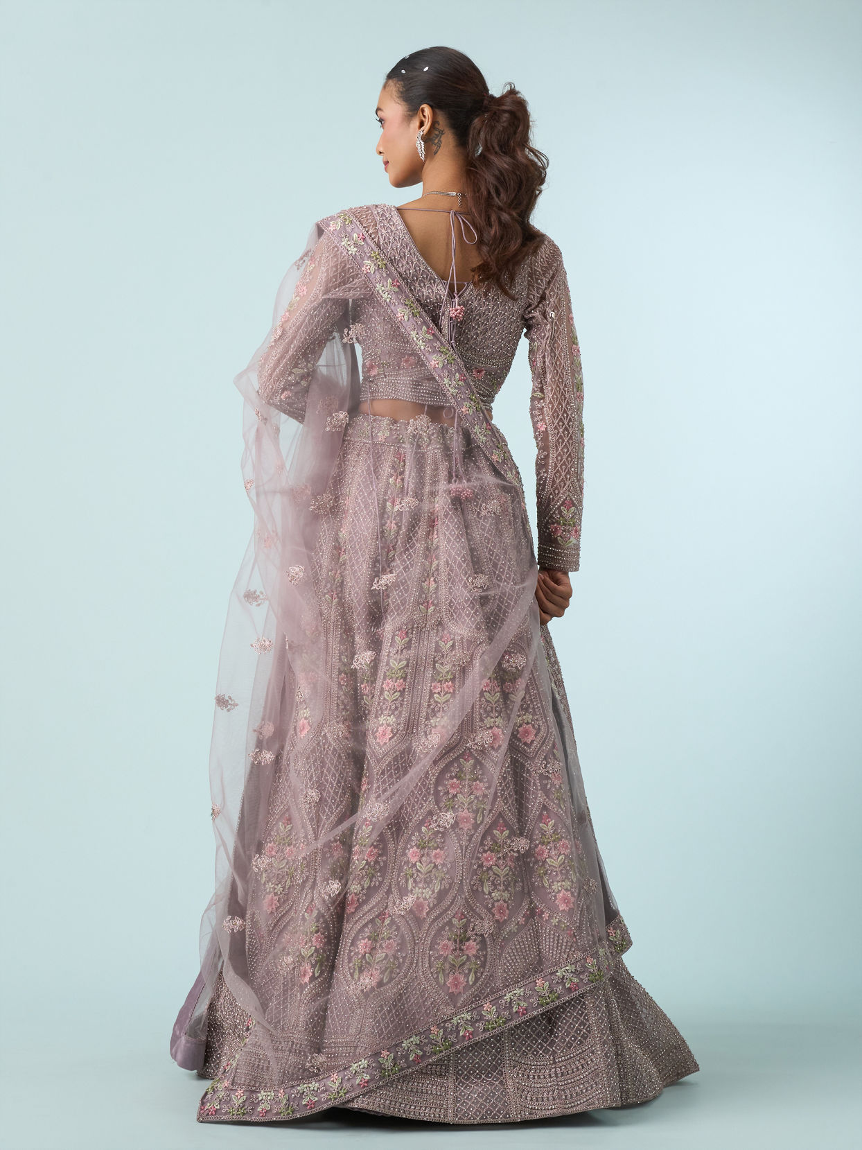 Mohey Women Enthralling Purple Net Lehenga