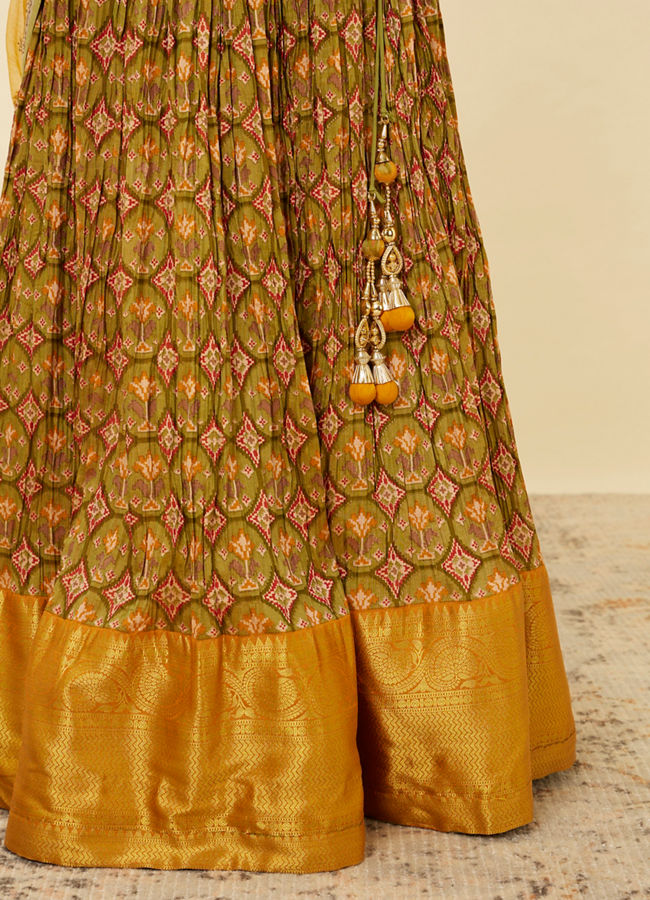 Mohey Women Mustard Yellow and Pista Green Floral Patterned Lehenga