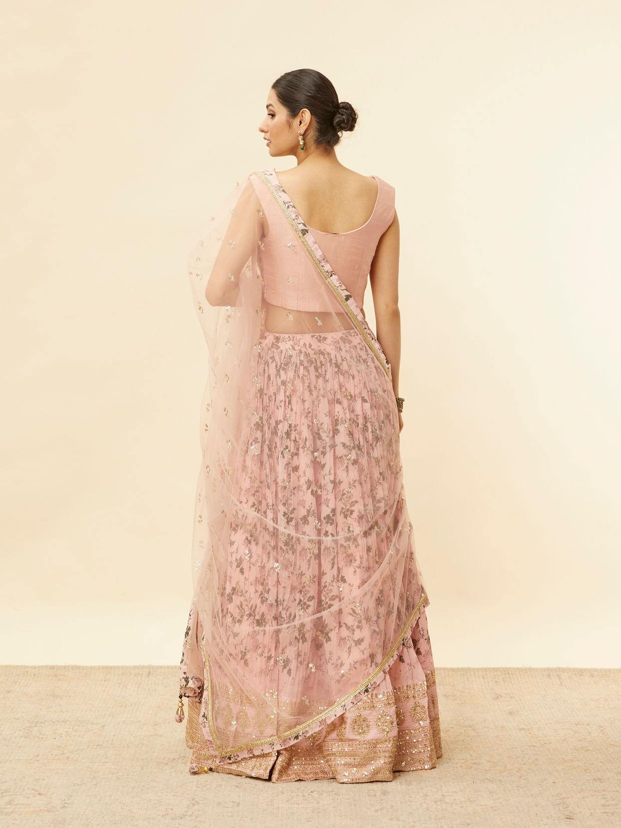 alt message - Mohey Women Peach Fuzz Floral Print Lehenga image number 4