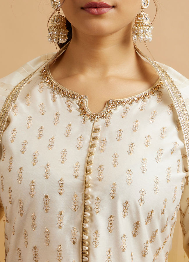 alt message - Mohey Women Cream Buta Sequinned Stitched Suit with Bandhani Dupatta image number 3