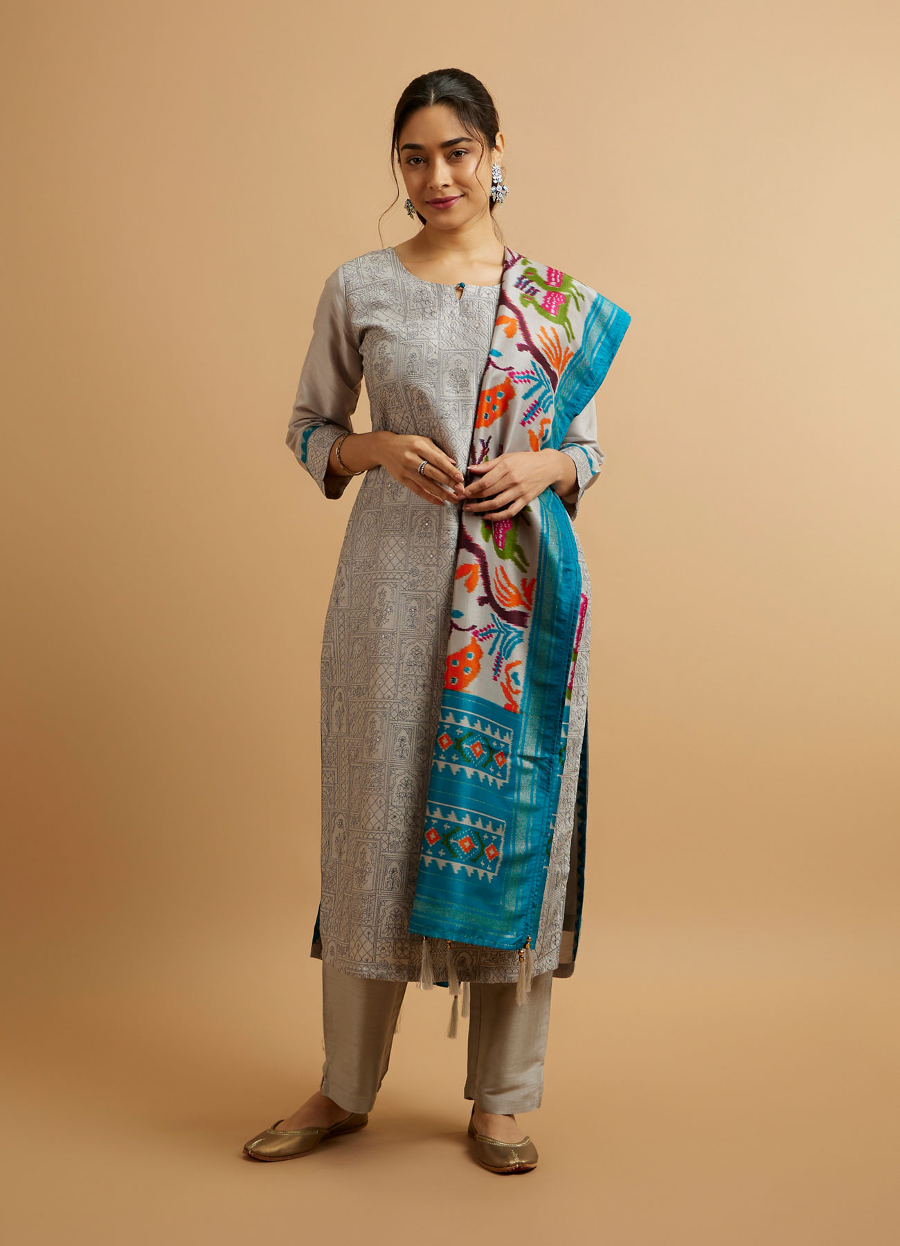 Mohey Women Grey Abstract Patterned Straight Suit