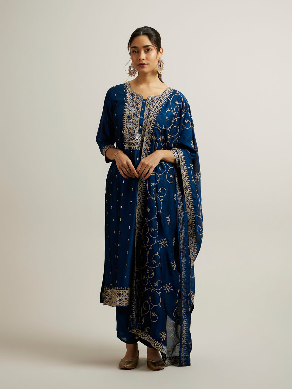 Mohey Women Teal Blue Buta Patterned Straight Suit