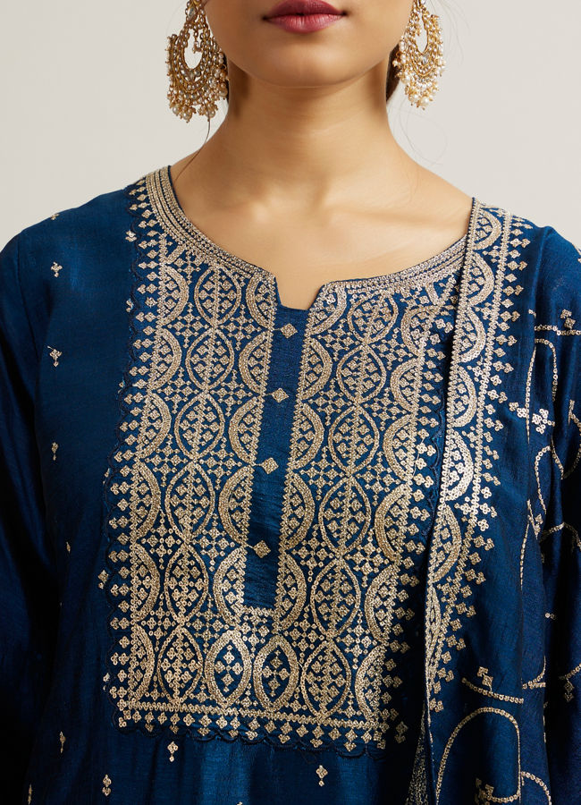 Mohey Women Teal Blue Buta Patterned Straight Suit
