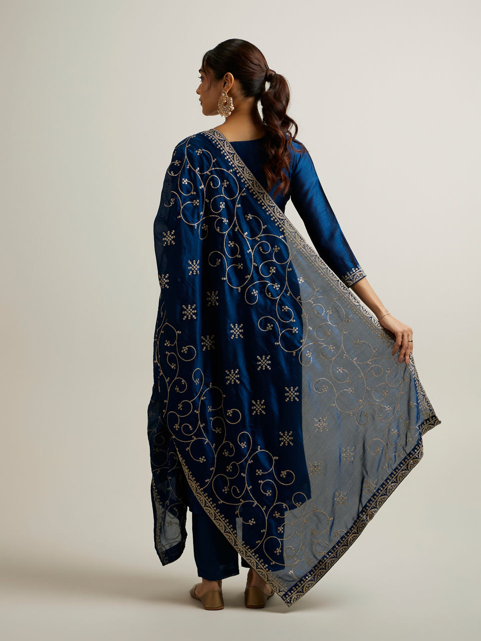 Mohey Women Teal Blue Buta Patterned Straight Suit