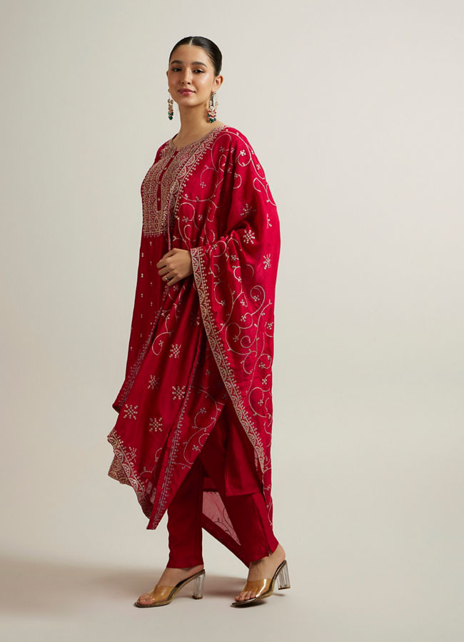 Mohey Women Royal Maroon Buta Patterned Straight Suit