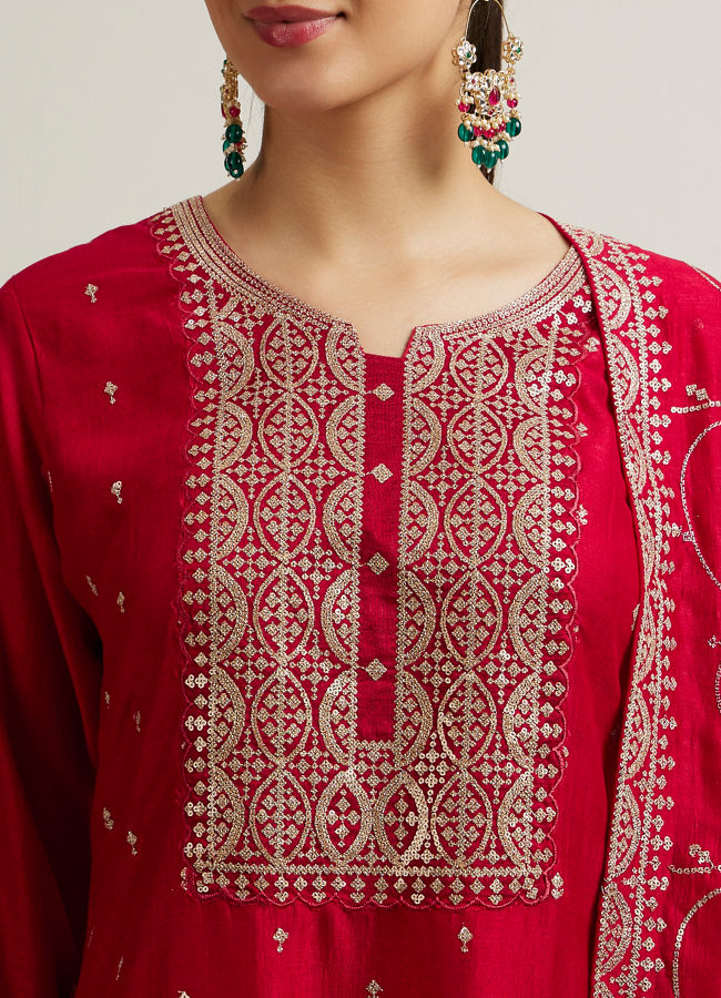 alt message - Mohey Women Royal Maroon Buta Patterned Stitched Suit image number 3