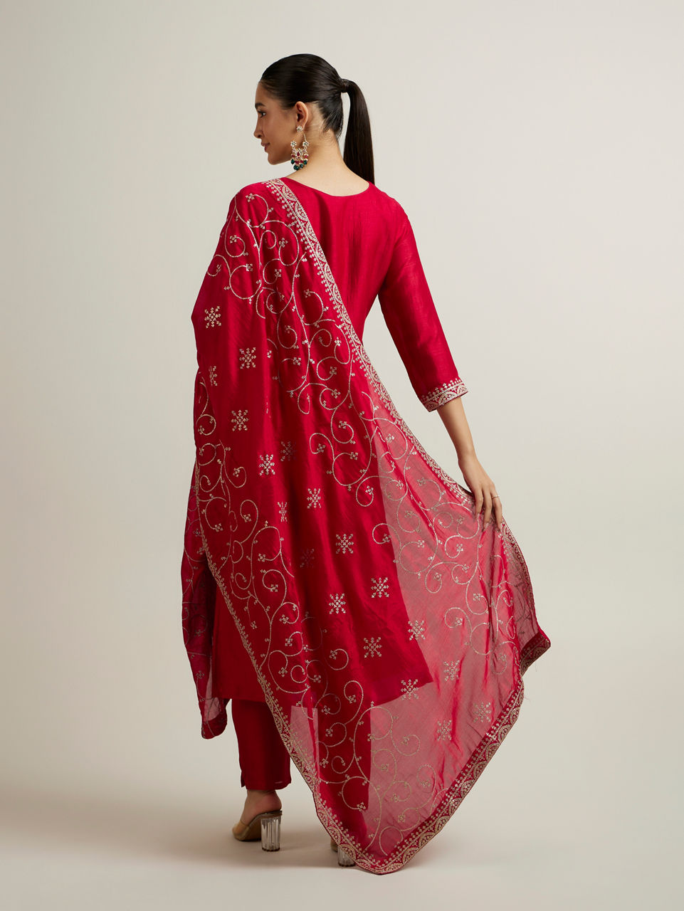 Mohey Women Royal Maroon Buta Patterned Straight Suit