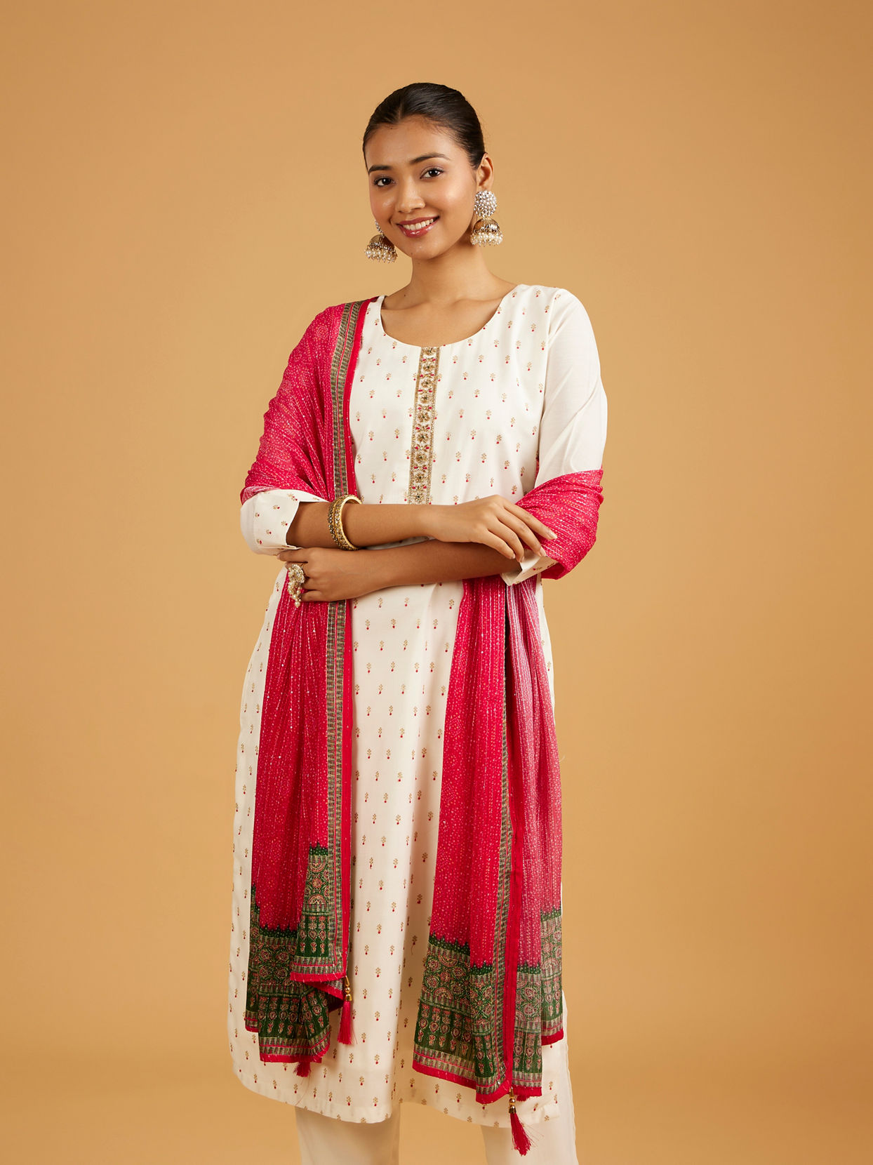Mohey Women Cream Beige Buta Jaal Patterned Straight Suit