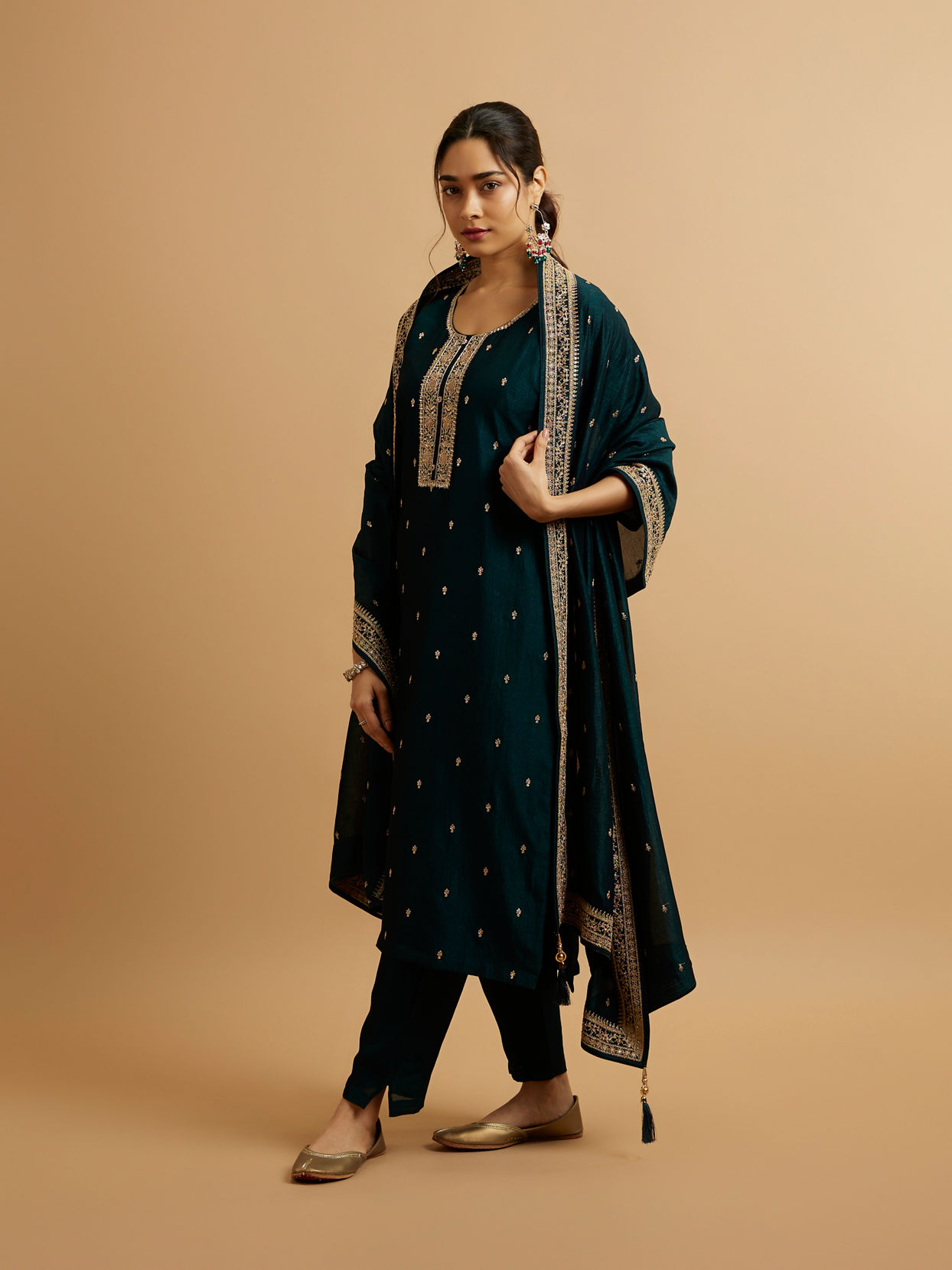 Mohey Women Teal Green Buta Embroidered Straight Suit