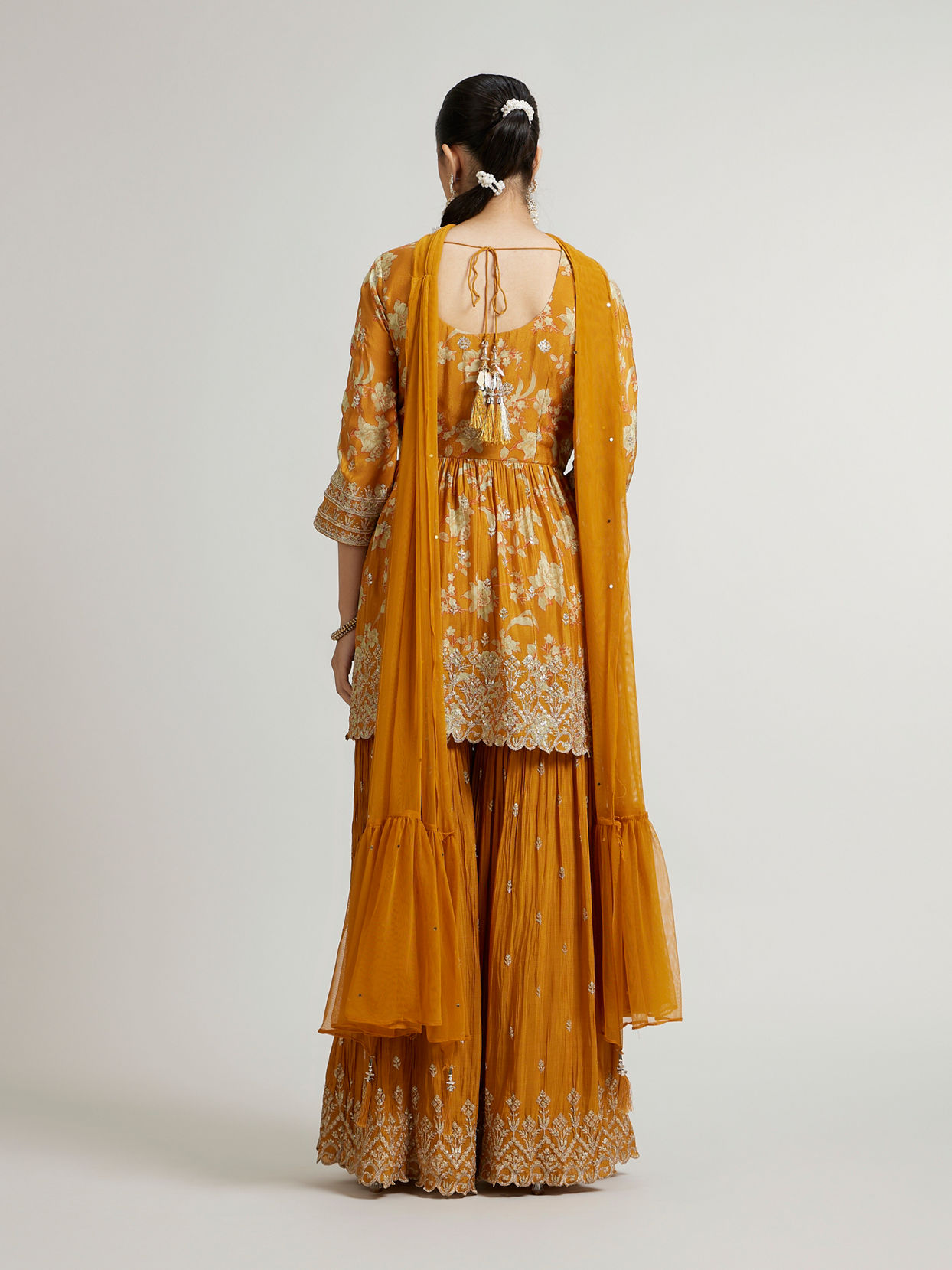 alt message - Mohey Women Mustard Chinon Palazzo Suit Ensemble Stitched Suit image number 4