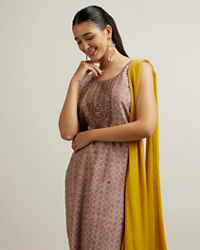 Mohey Women Purple Jaal Patterned Sequinned Straight Suit