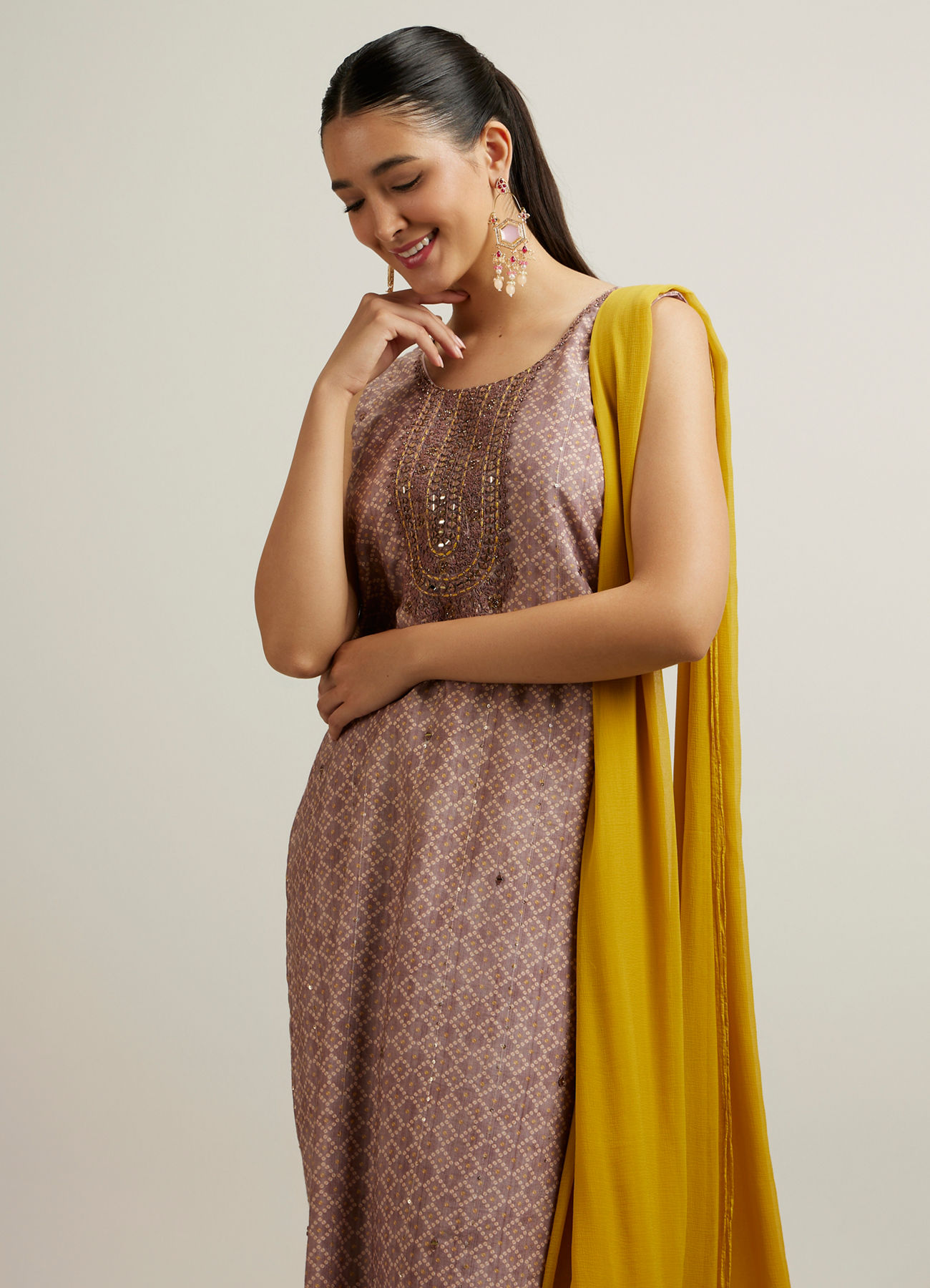 Mohey Women Purple Jaal Patterned Sequinned Straight Suit