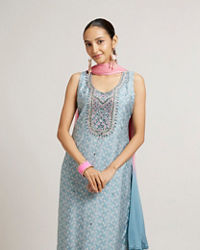 Mohey Women Sea Green Bel Buti Patterned Straight Suit Set with Sequin Work