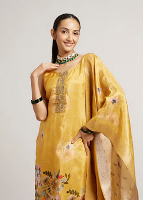 alt message - Mohey Women Mustard Yellow Floral Printed Stitched Suit Set with Sequin & Zari Work image number 1