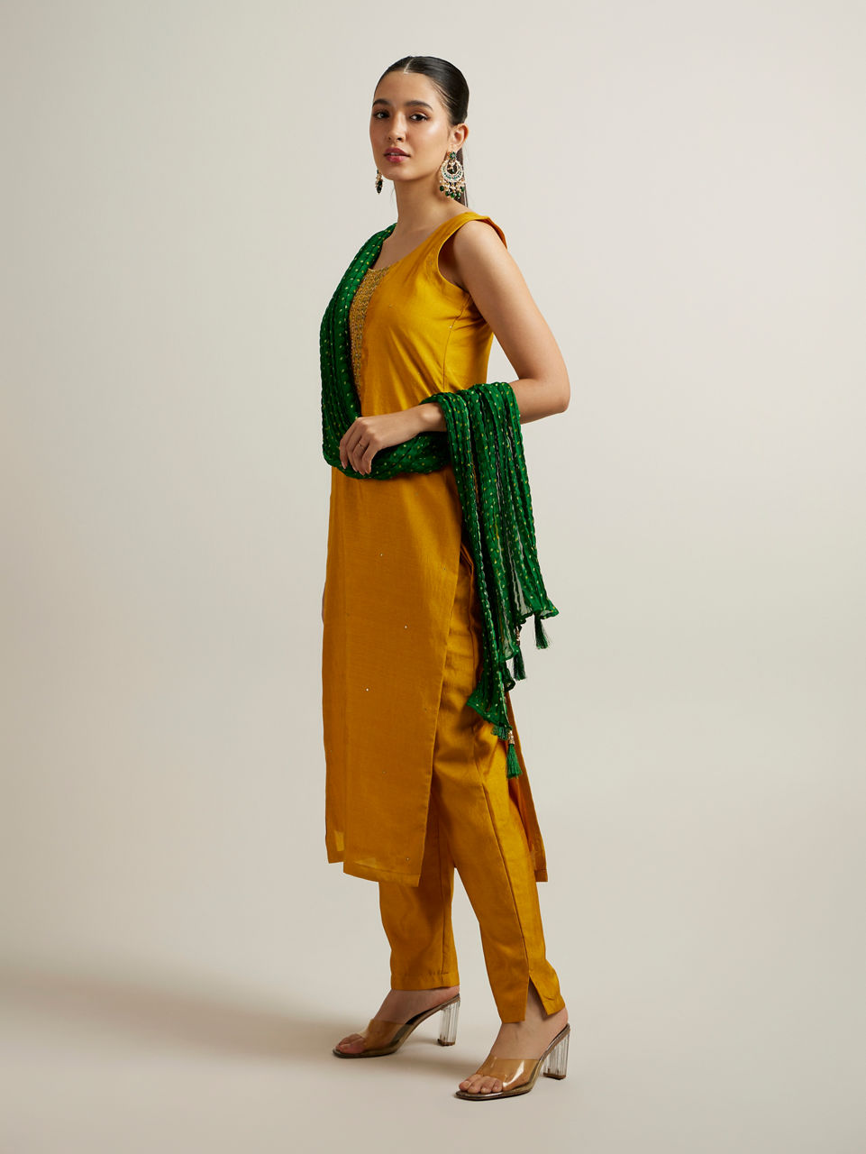 Mohey Women Mustard Yellow Stone Embellished Straight Suit