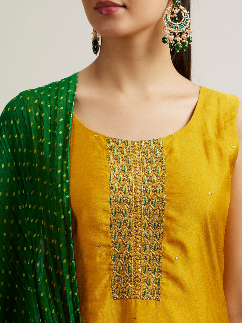 Mohey Women Mustard Yellow Stone Embellished Straight Suit