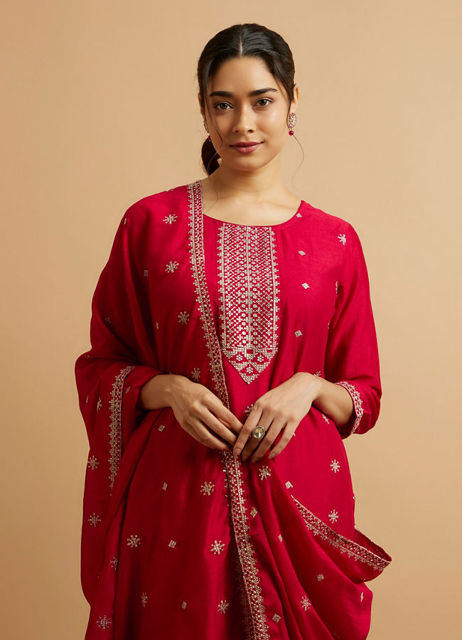 alt message - Mohey Women Dark Red Buta Patterned Stitched Suit image number 1