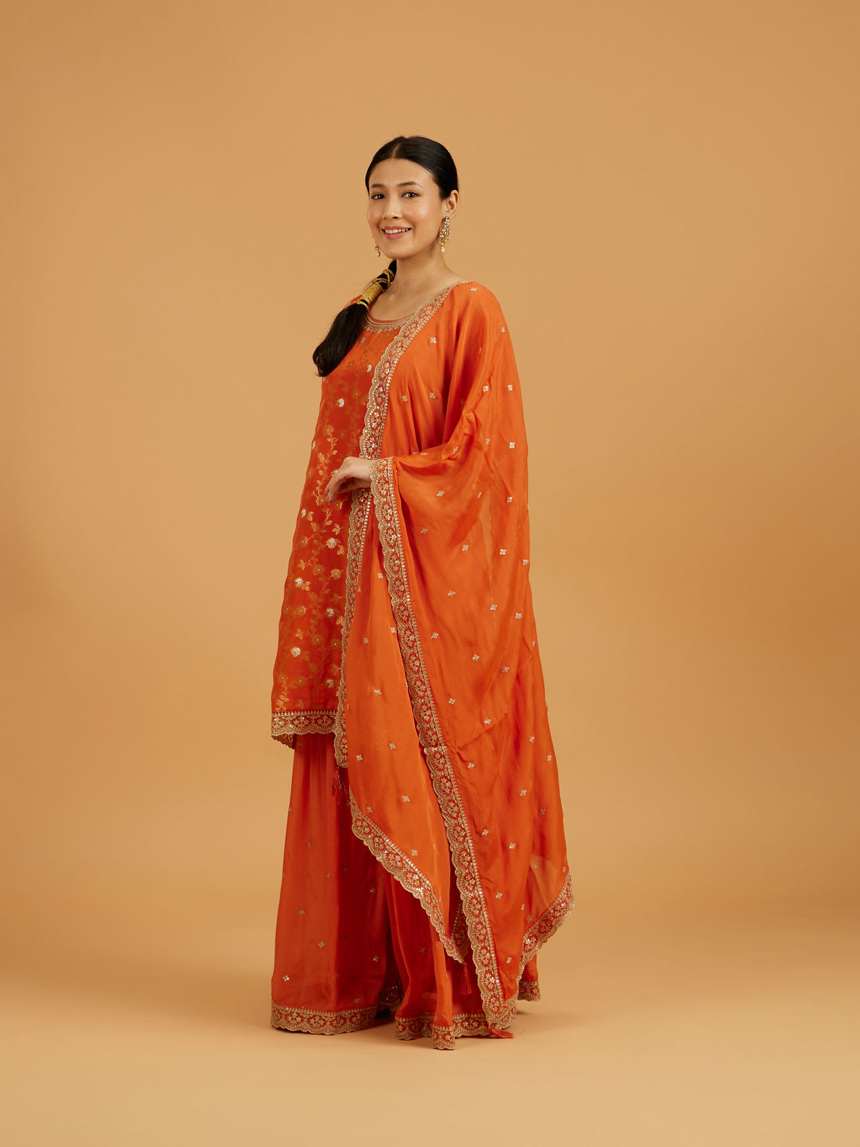 Mohey Women Pumpkin Orange Bel Buti Patterned Suit Set with Floral Butas image number 2