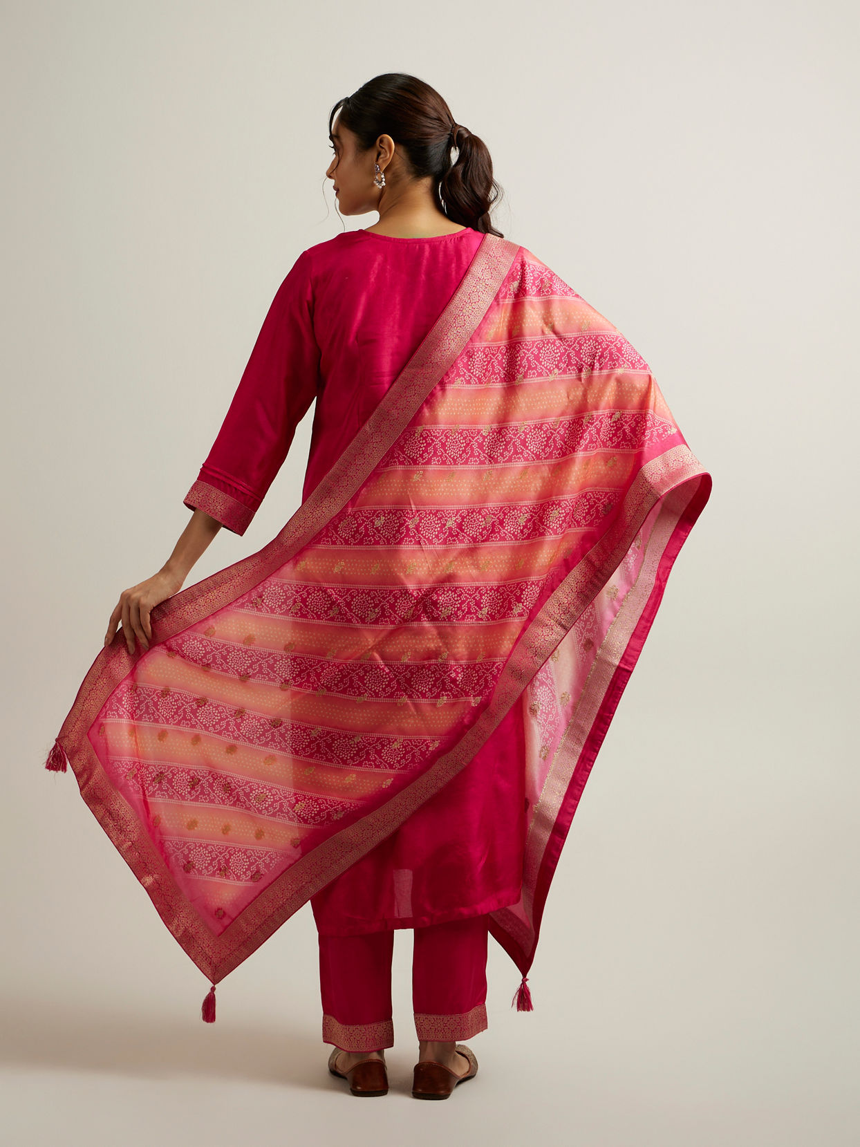 Mohey Women Rani Pink Buta Patterned Straight Suit