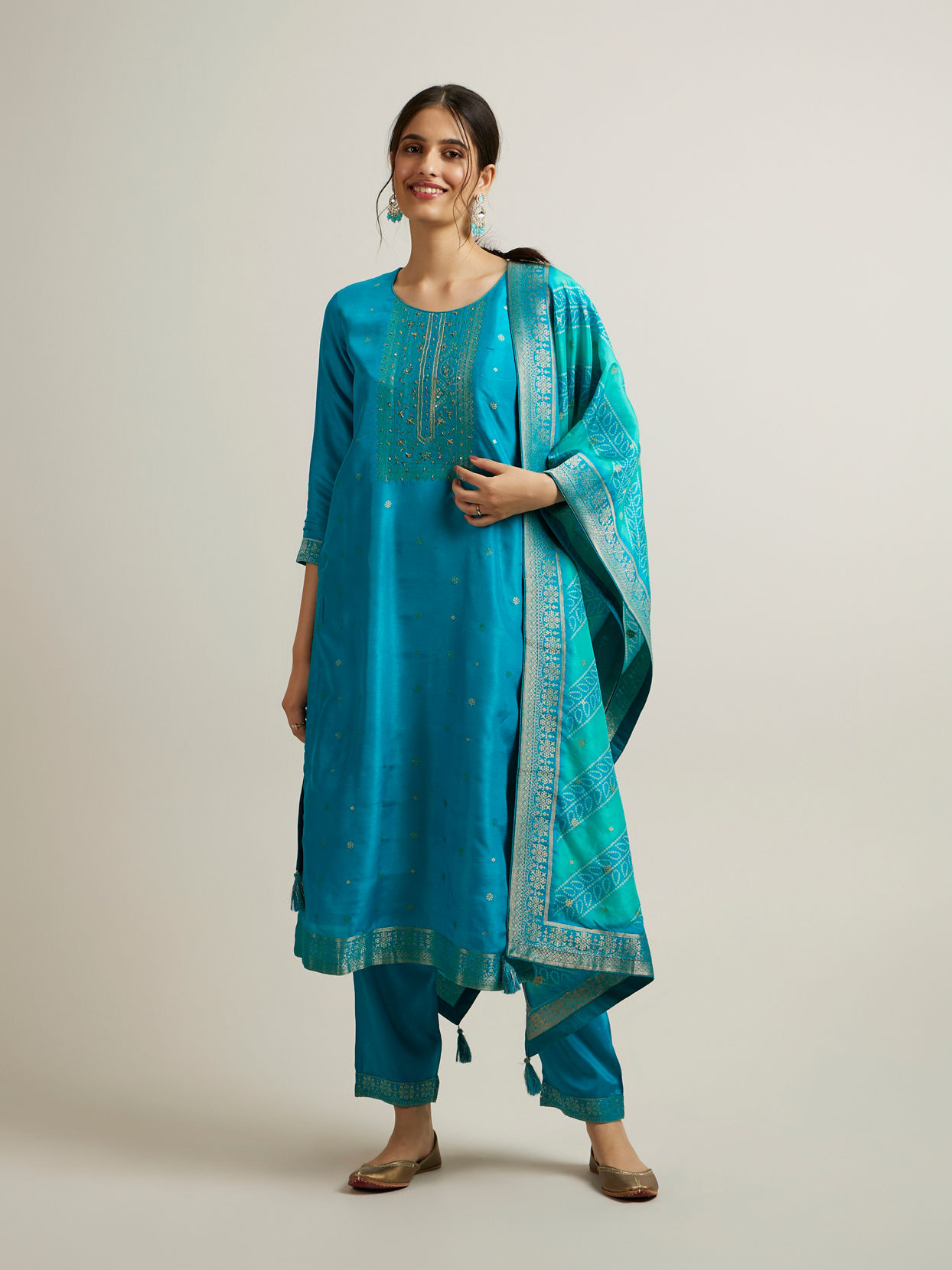 Mohey Women Teal Blue Buta Patterned Straight Suit