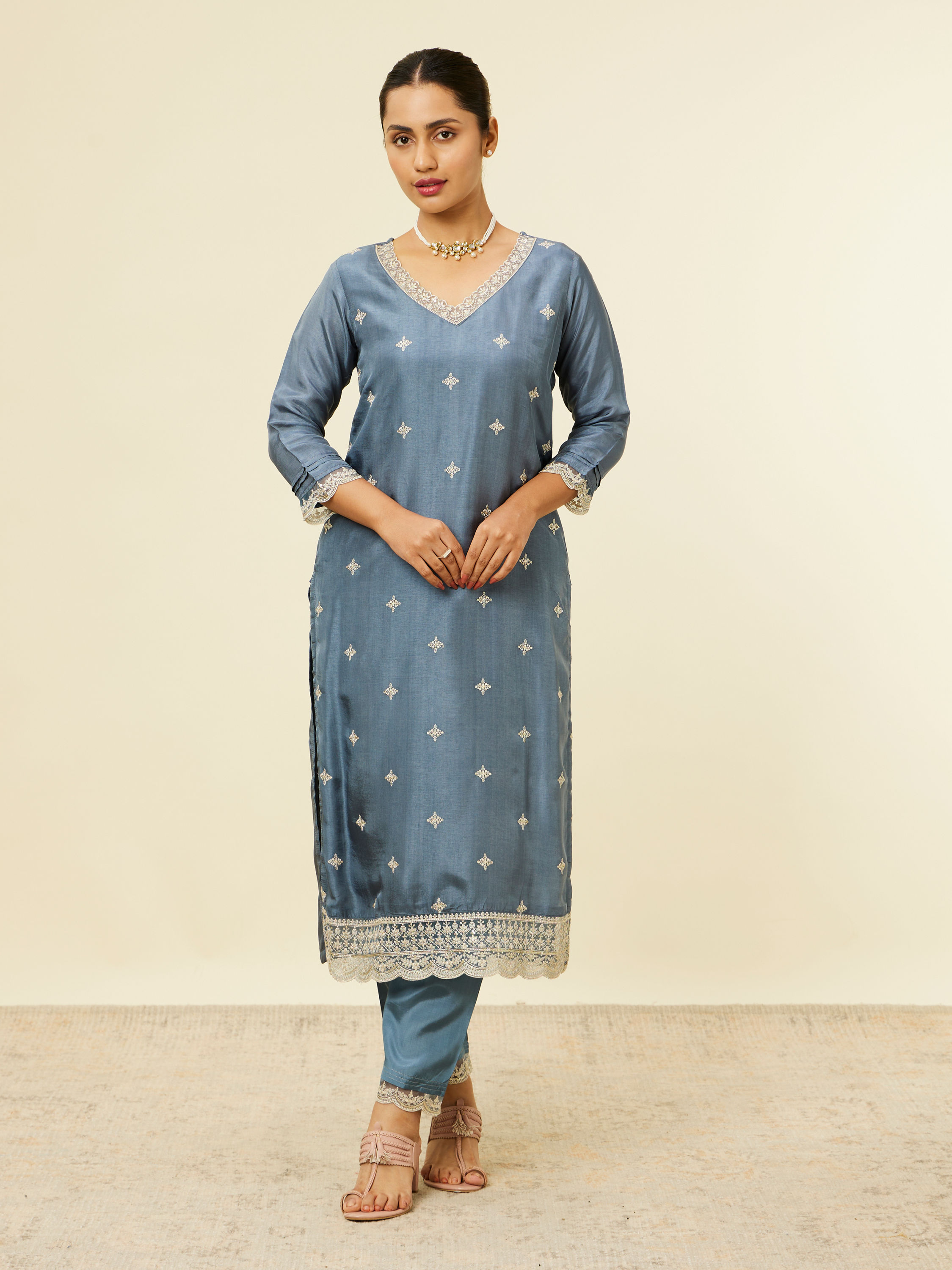 Mohey Women Dark Grey Buta Printed Pallazo Suit