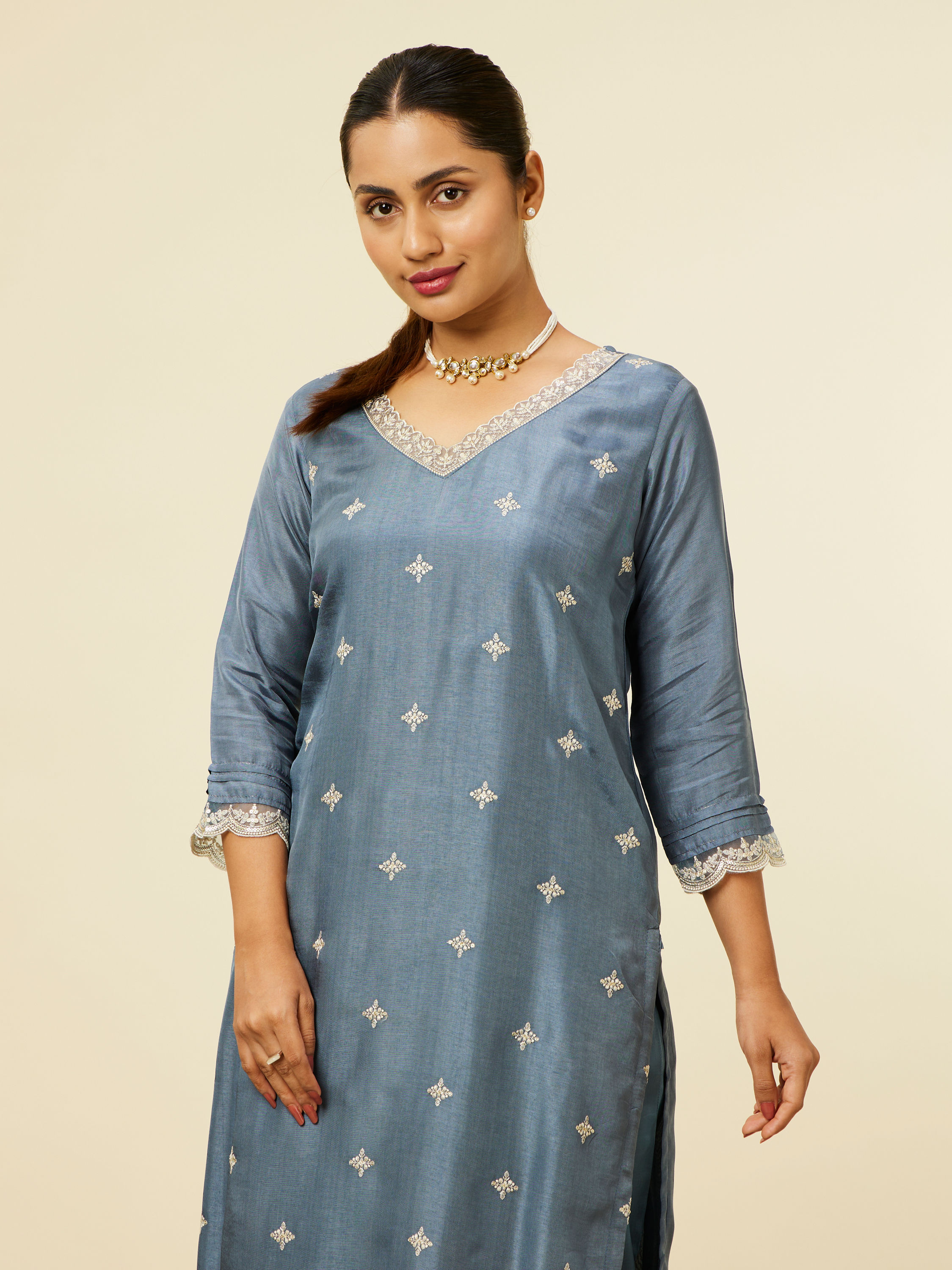 Mohey Women Dark Grey Buta Printed Pallazo Suit