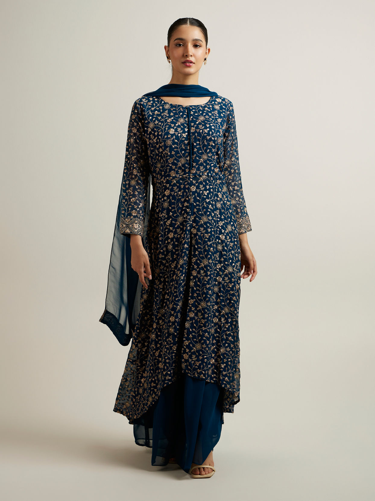 Mohey Women Teal Blue Bel Buti Embroidered Anarkali Suit