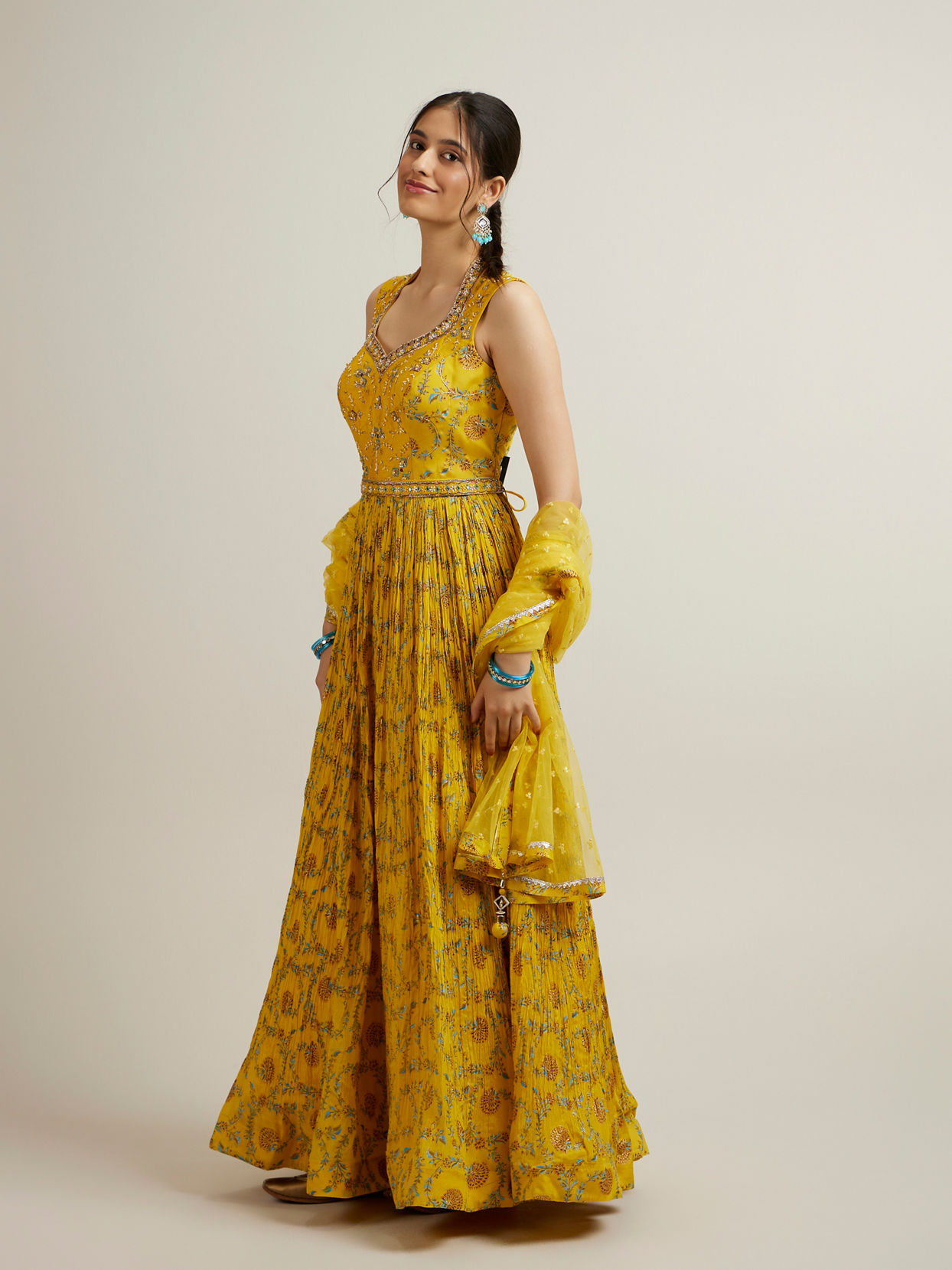 Mohey Women Mustard Yellow Bel Buti Patterned Anarkali Suit