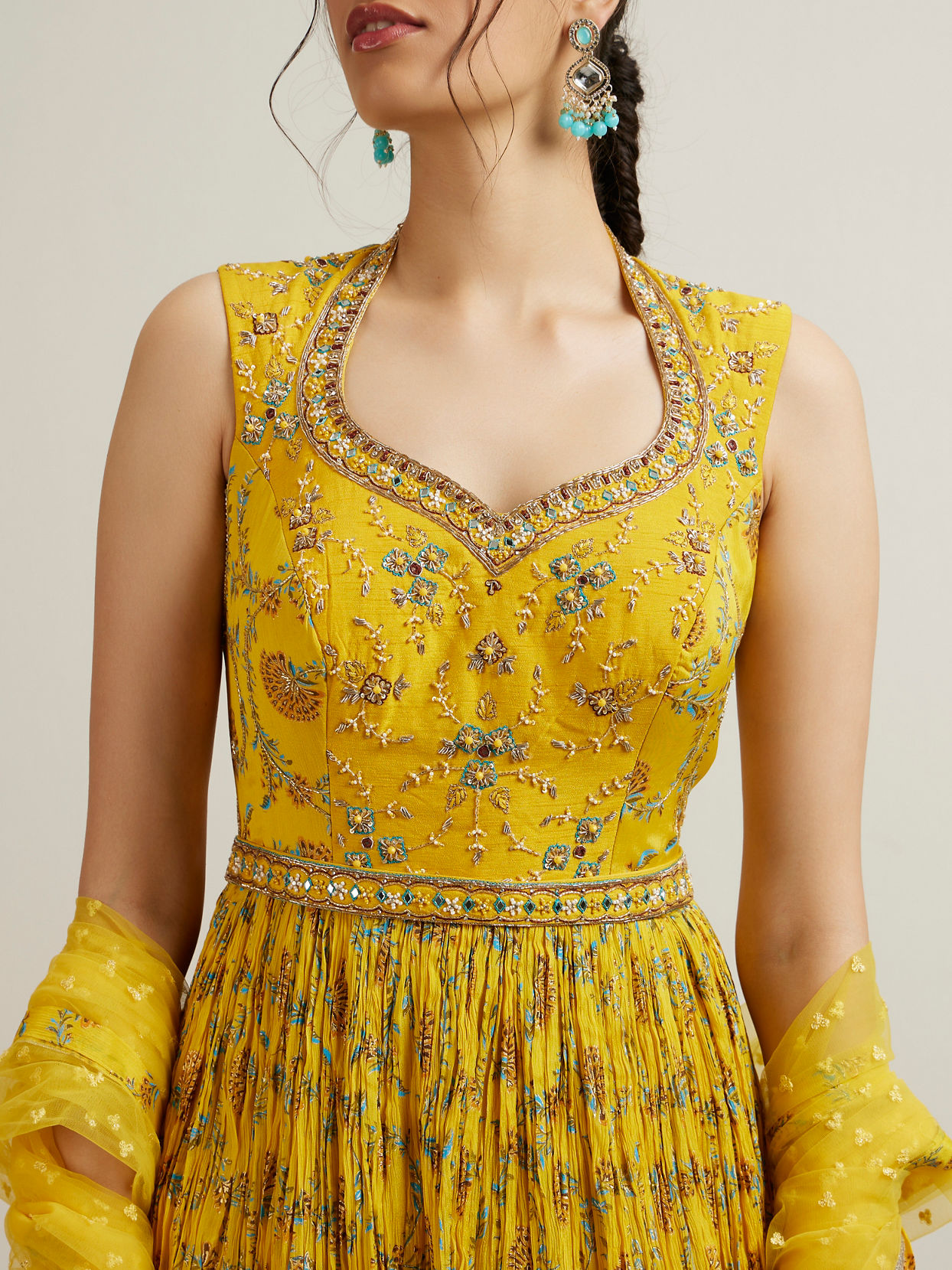 Mohey Women Mustard Yellow Bel Buti Patterned Anarkali Suit