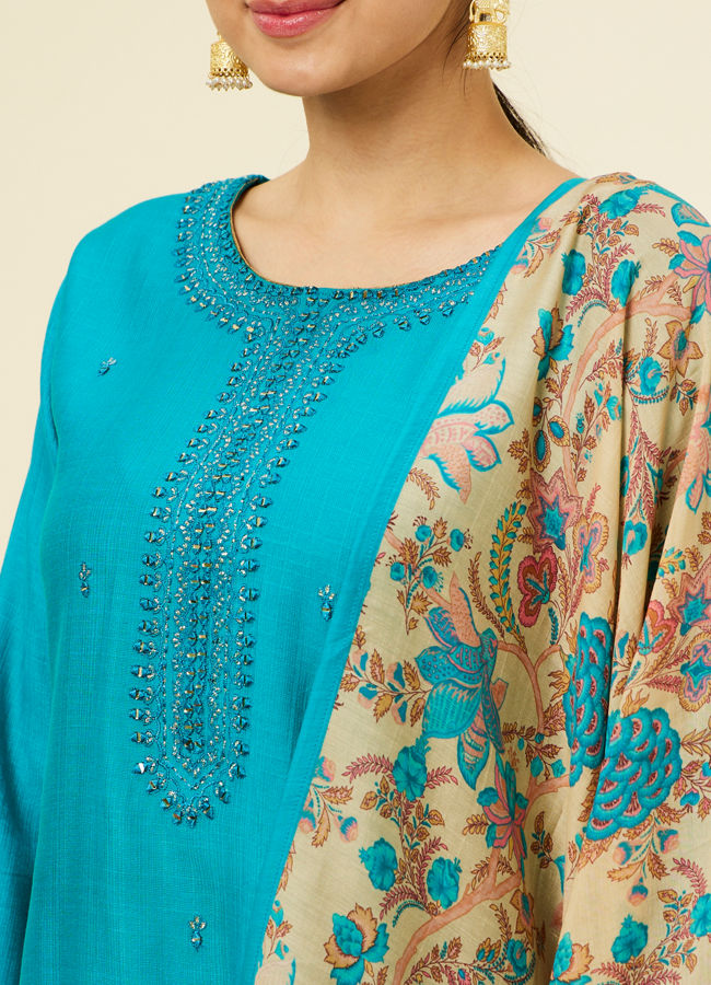 alt message - Mohey Women Teal Blue Bel Buti Patterned Stitched Suit image number 2