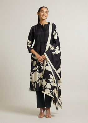 alt message - Mohey Women Ebony Black Floral Printed Stitched Suit image number 0