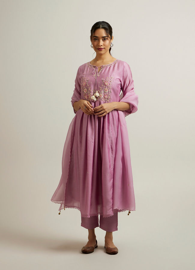 Mohey Women Purple Floral Embroidered Straight Suit