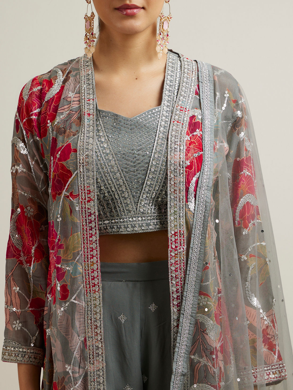 alt message - Mohey Women Enigmatic Grey Georgette with Embroidery and Sequin Stitched Suit image number 3