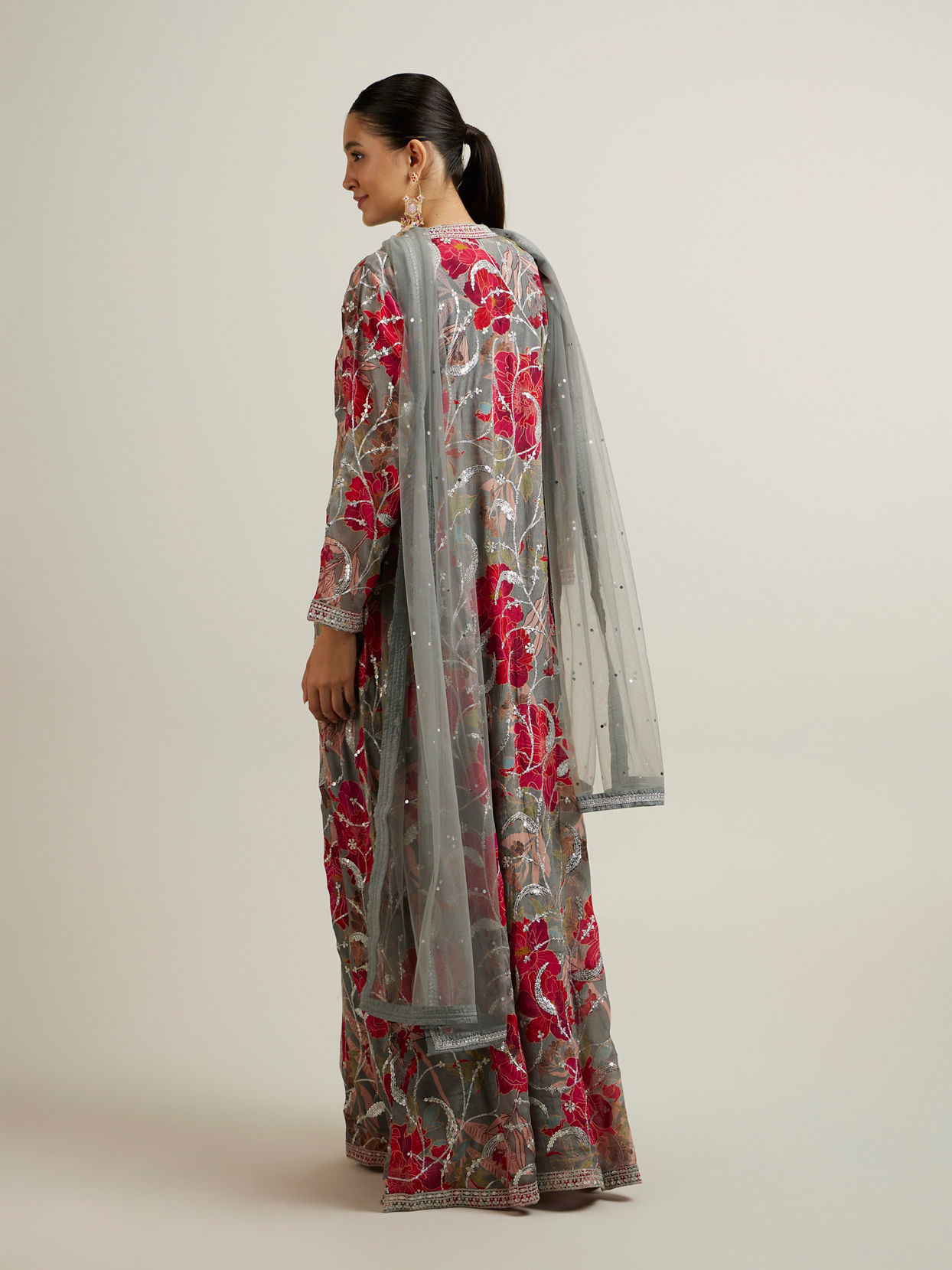 alt message - Mohey Women Enigmatic Grey Georgette with Embroidery and Sequin Stitched Suit image number 4