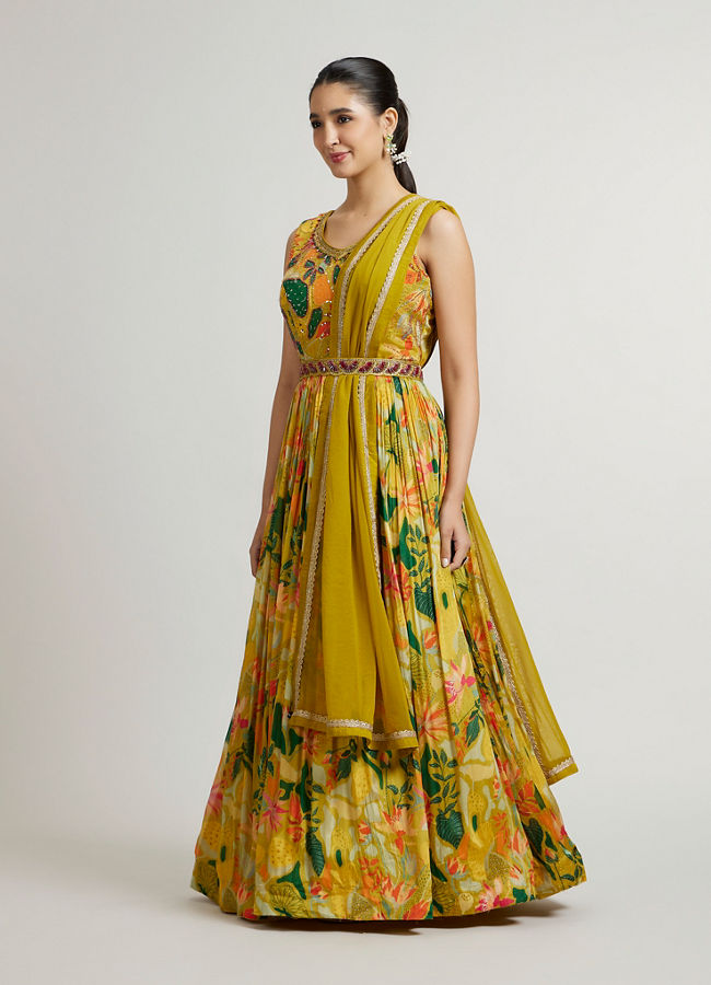 Mohey Women Dazzling Green Anarkali Suit