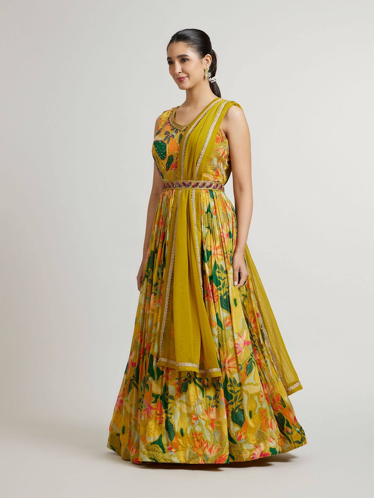 Mohey Women Dazzling Green Anarkali Suit