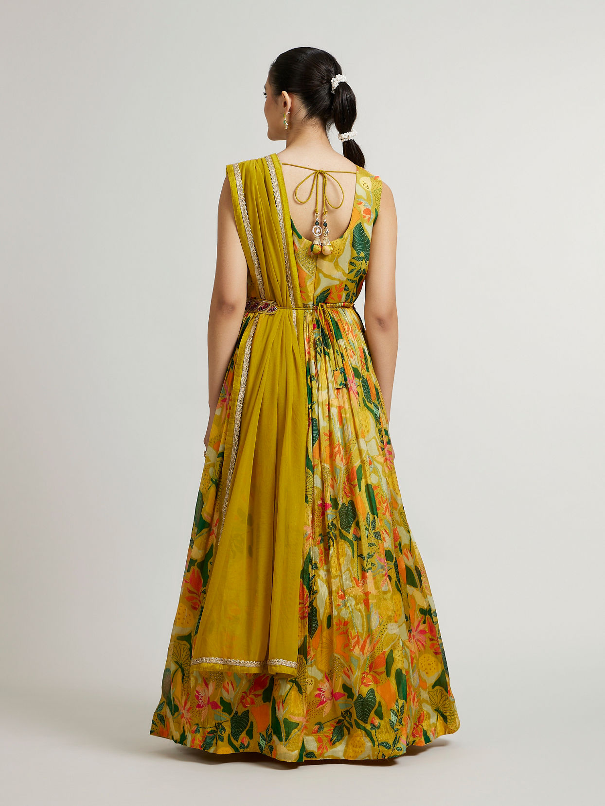 Mohey Women Dazzling Green Anarkali Suit