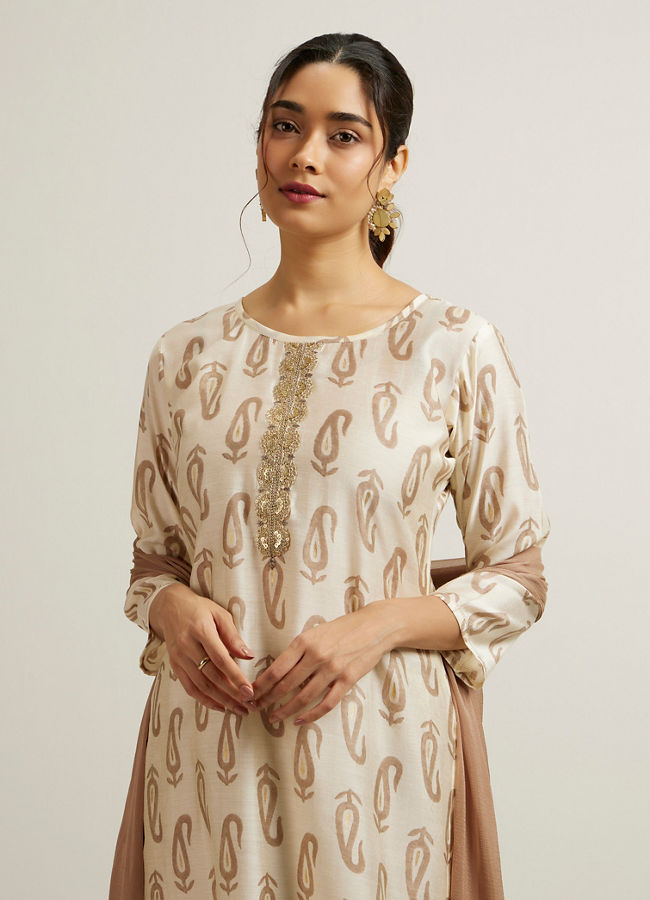 Mohey Women Dark Cream Paisley Printed Straight Suit