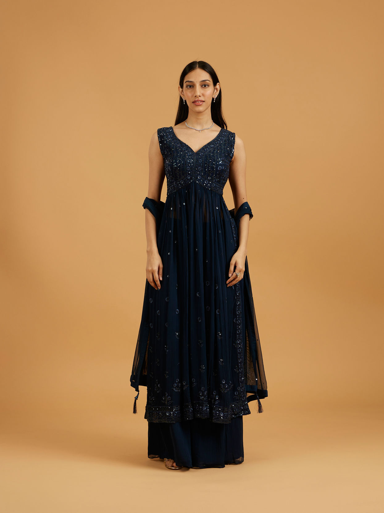 Mohey Women Tantalising Teal Georgette Anarkali Suit