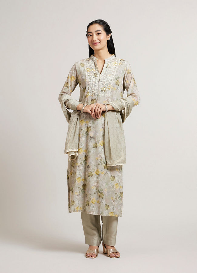 Mohey Women Pastel Grey Floral Printed Straight Suit Set with Embroidered Neckline