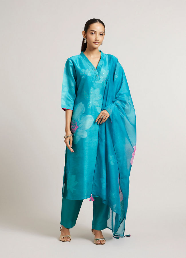 Mohey Women Rama Green Floral Printed Straight Suit Set with Stone Work