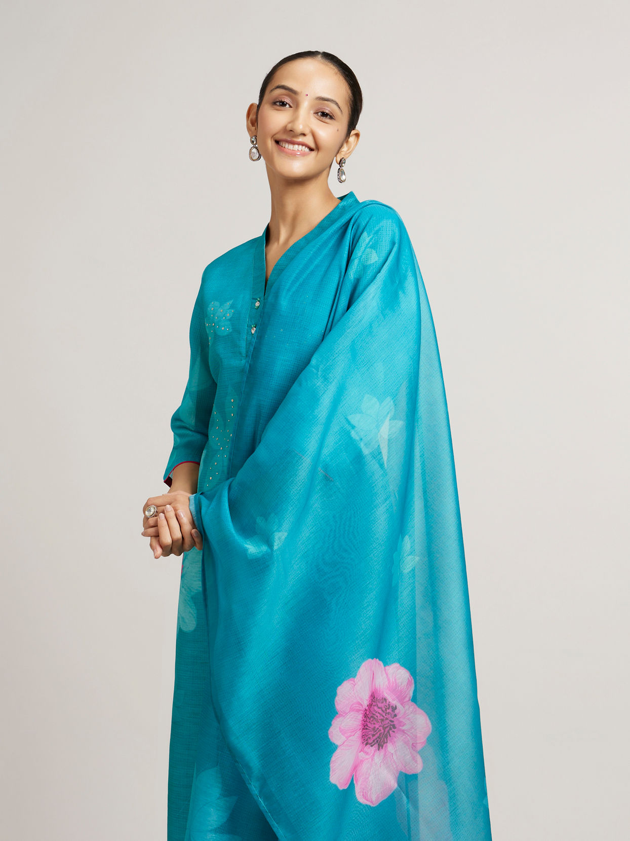 Mohey Women Rama Green Floral Printed Straight Suit Set with Stone Work