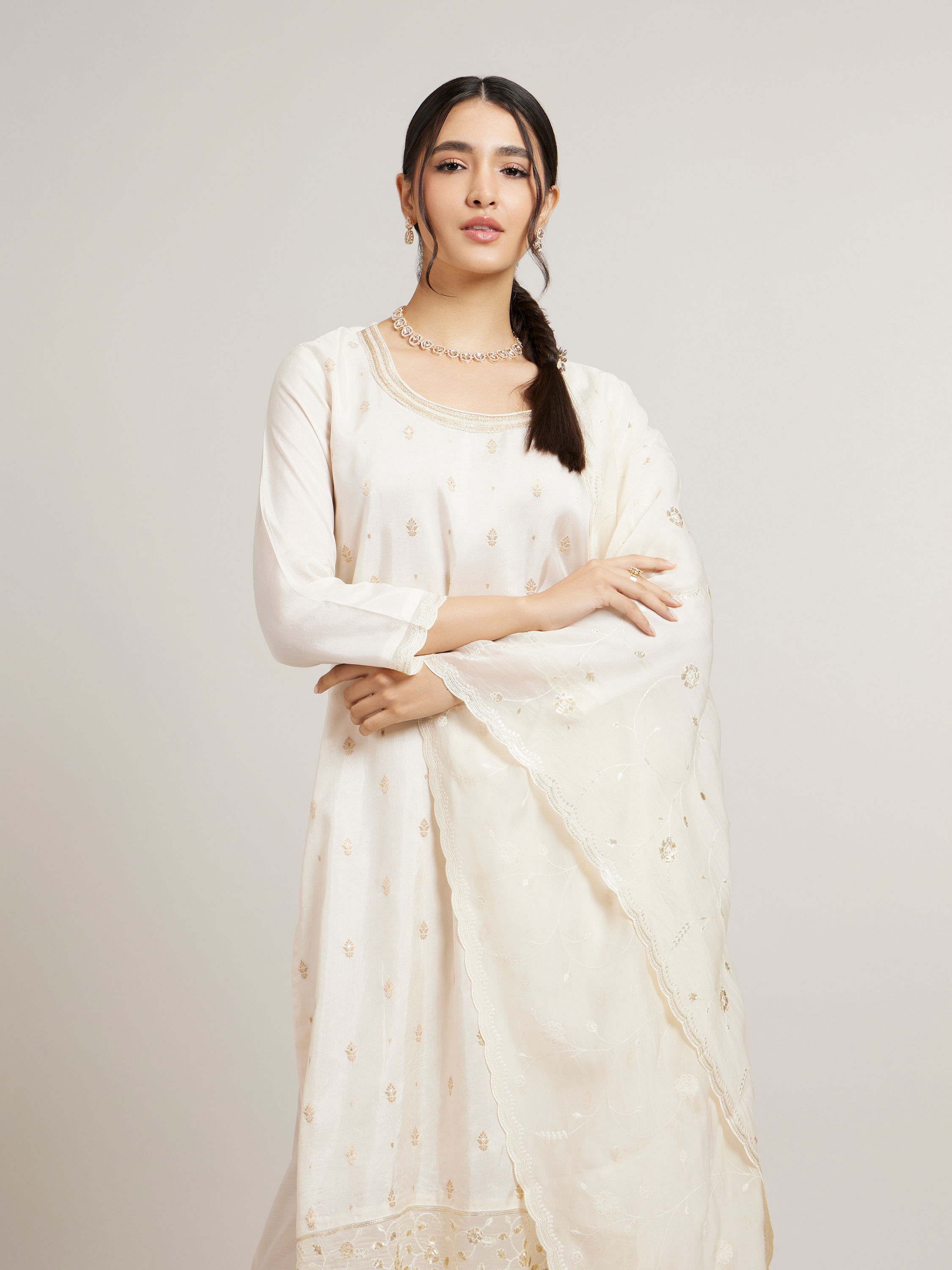 Mohey Women Cream White Buta Jaal Patterned Straight Suit Set