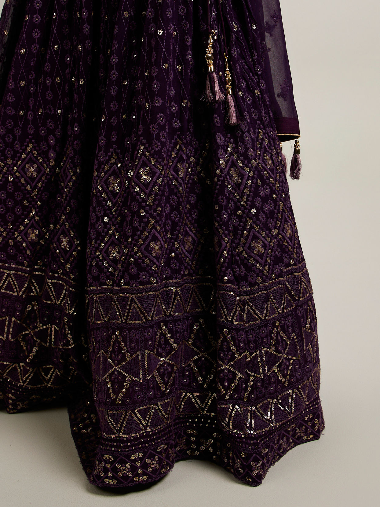 Mohey Women Purple Elegance Lehenga image number 3